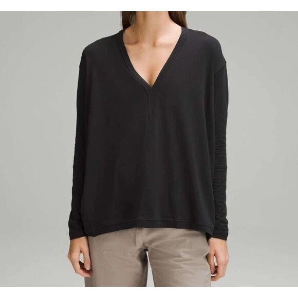 Lululemon Back In Action Long Sleeve V-Neck Pima Cotton Black Womens Sz 4 NWT - Picture 1 of 11